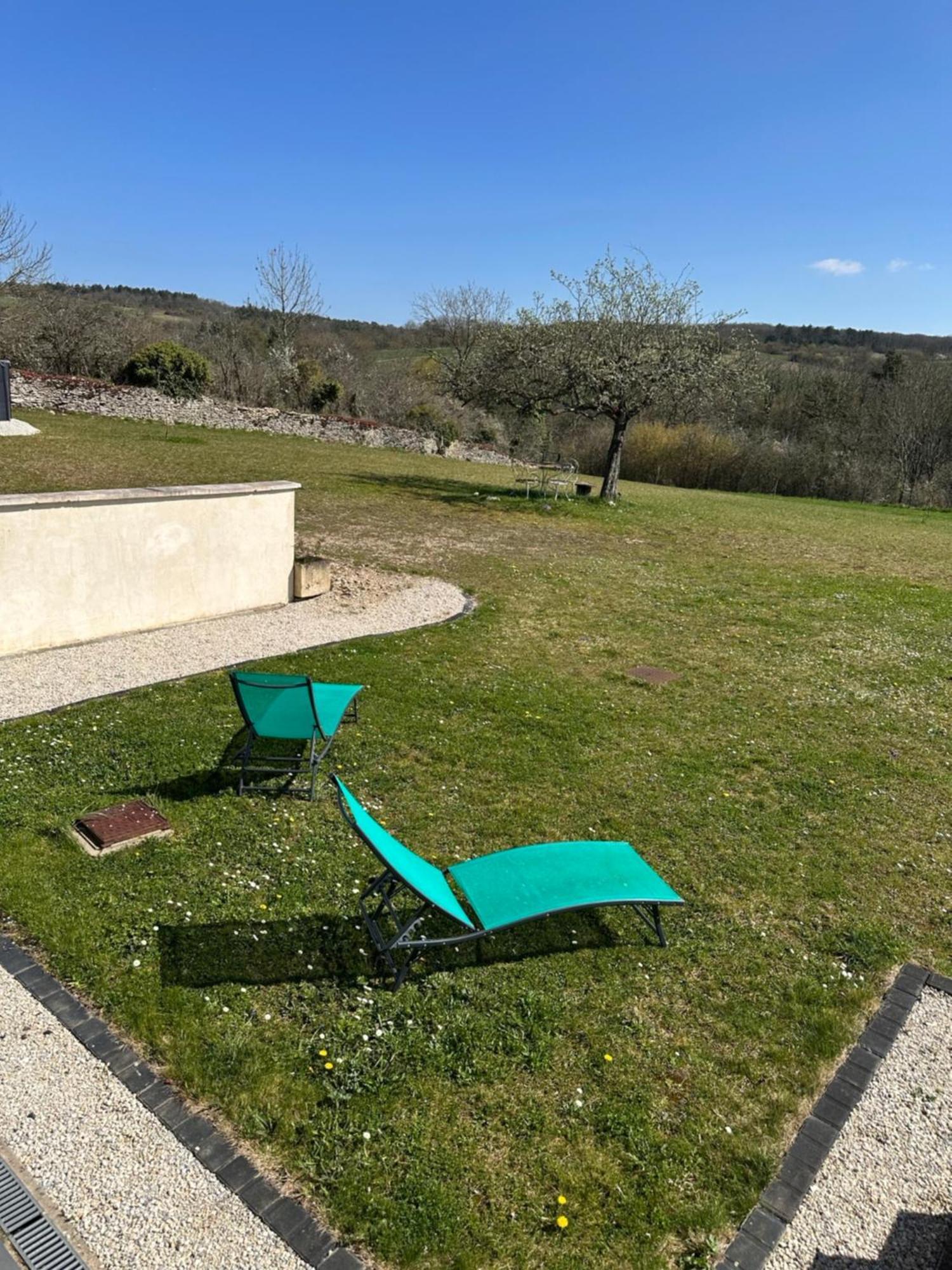 Studio Au Calme Avec Terrasse Rougemont  エクステリア 写真